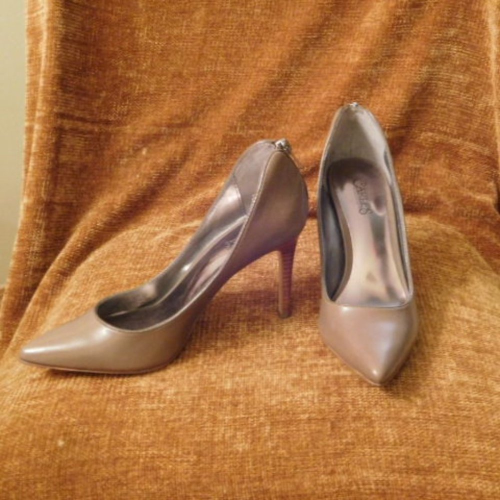 Pumps CARLOS by Carlos Santana, Size 7, tan-gray